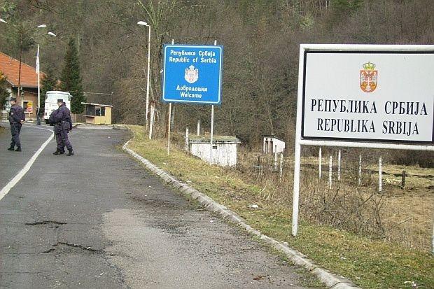 Нападнаха със сълзотворен газ български туристи в Босилеград 9 Нападнаха със сълзотворен газ български туристи в Босилеград