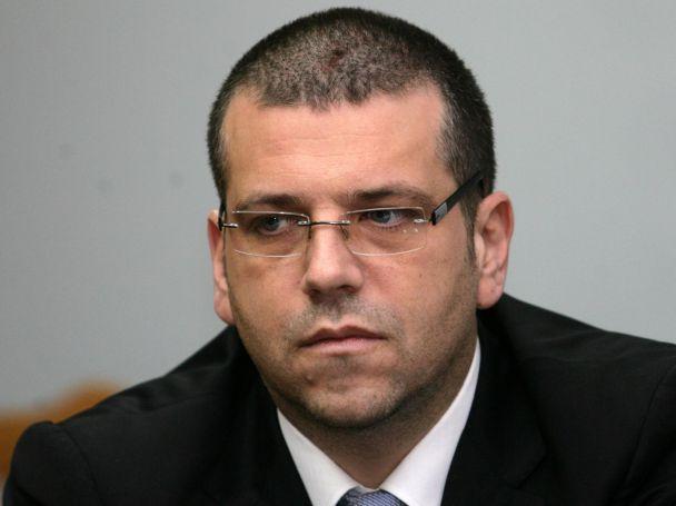 Колата на главния секретар на МВР блъсна пешеходец 9 Колата на главния секретар на МВР блъсна пешеходец