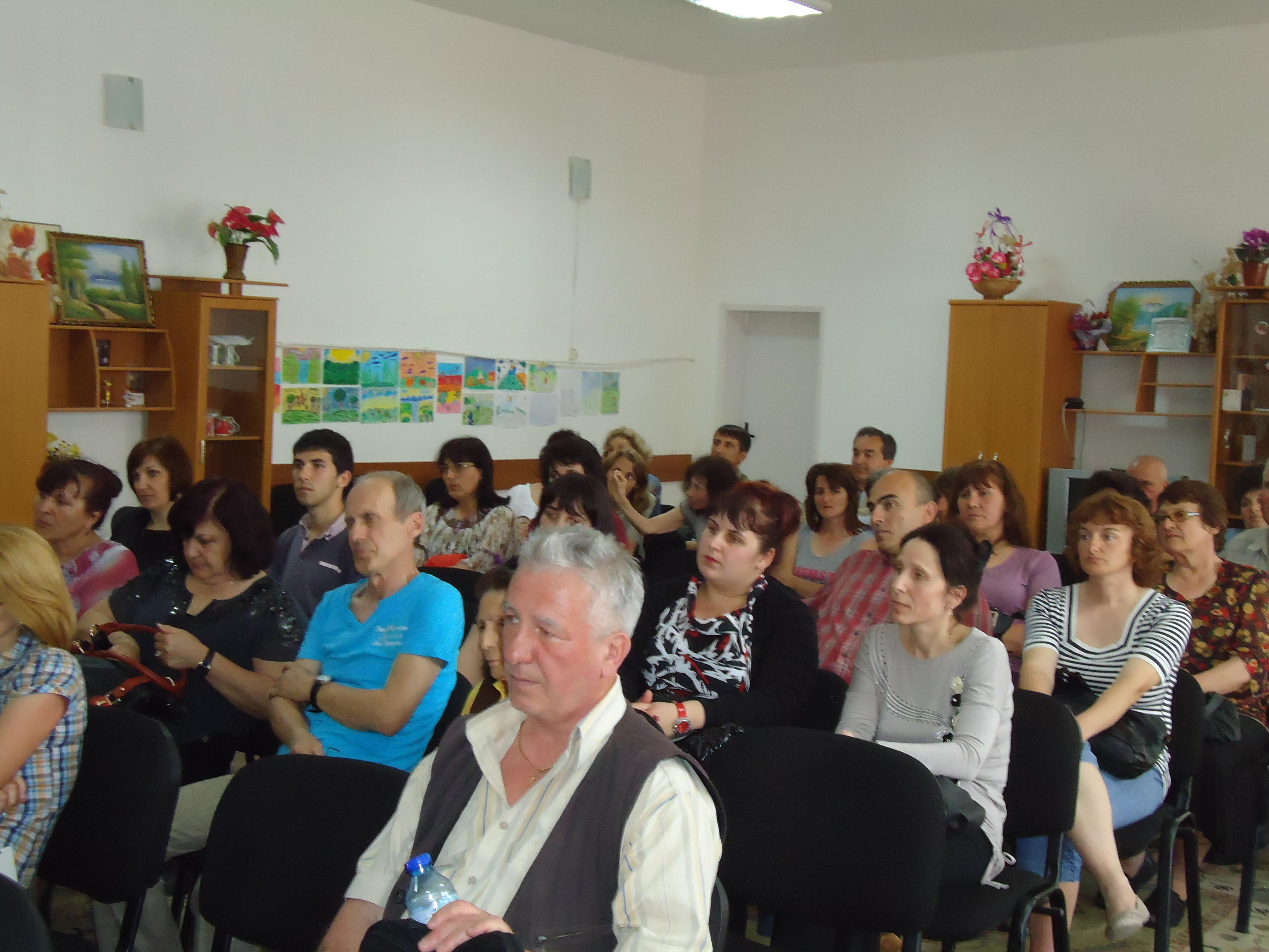 Писателят Николай Петев посети Стралджа