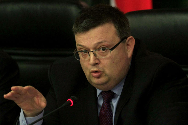 Цацаров ще иска имунитета на Цветанов