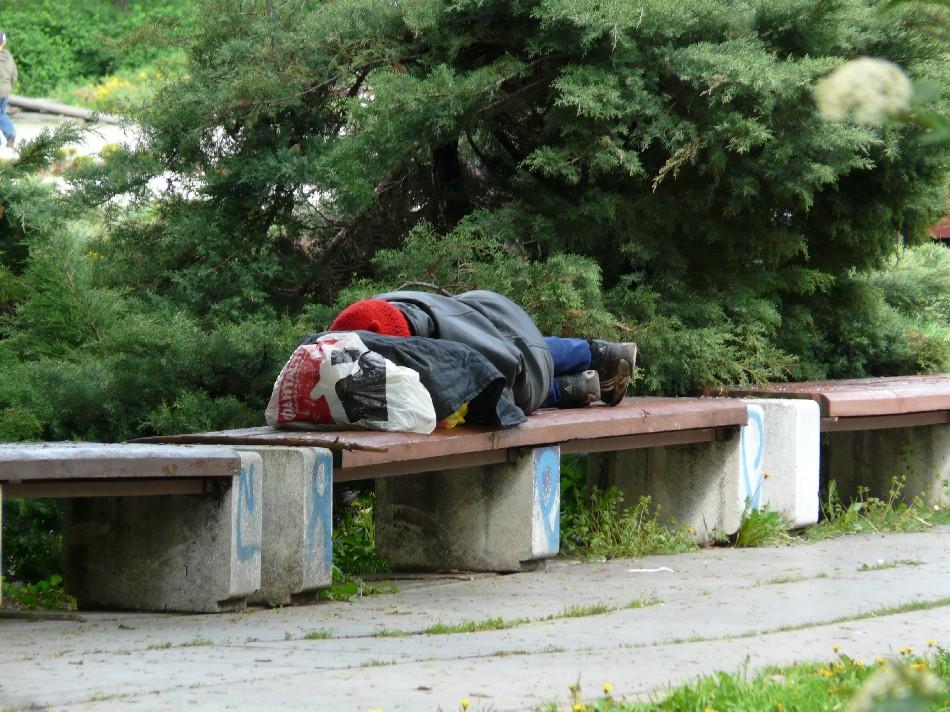 В Русе прехвърлят фирми на бездомници 9 В Русе прехвърлят фирми на бездомници