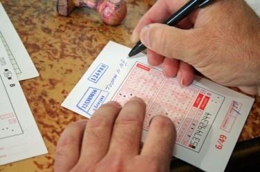 Кметска дъщеря и съпругът й удариха джакпота от 7 милиона лева 9 Кметска дъщеря и съпругът й удариха джакпота от 7 милиона лева