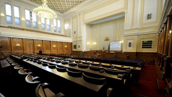 Народното събрание гласува кабинета “Орешарски”
