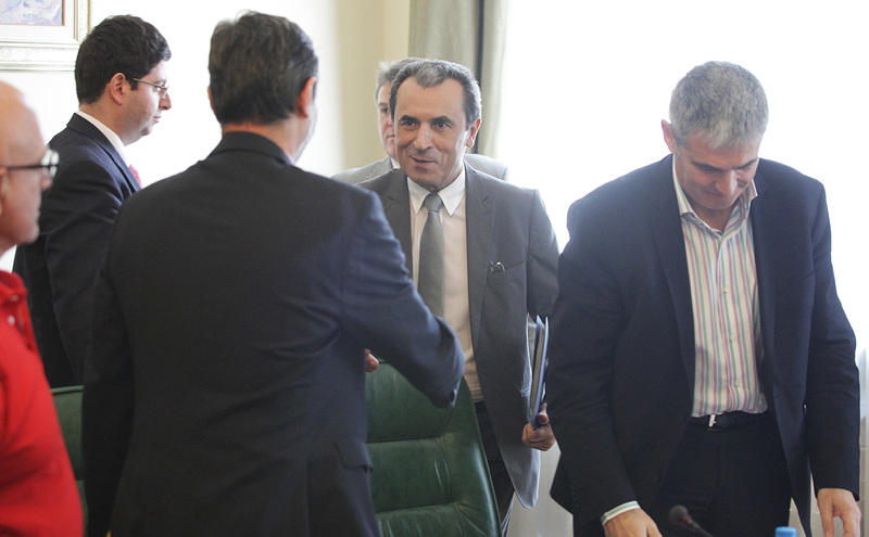 Орешарски обещава да намали бюрократичните спънки пред бизнеса