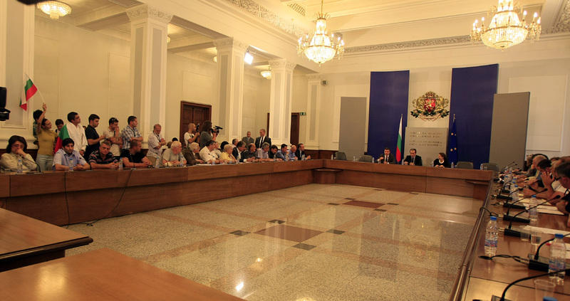 Цената на тока пада с 5% от 1 юли 1 52a1a74a5234b