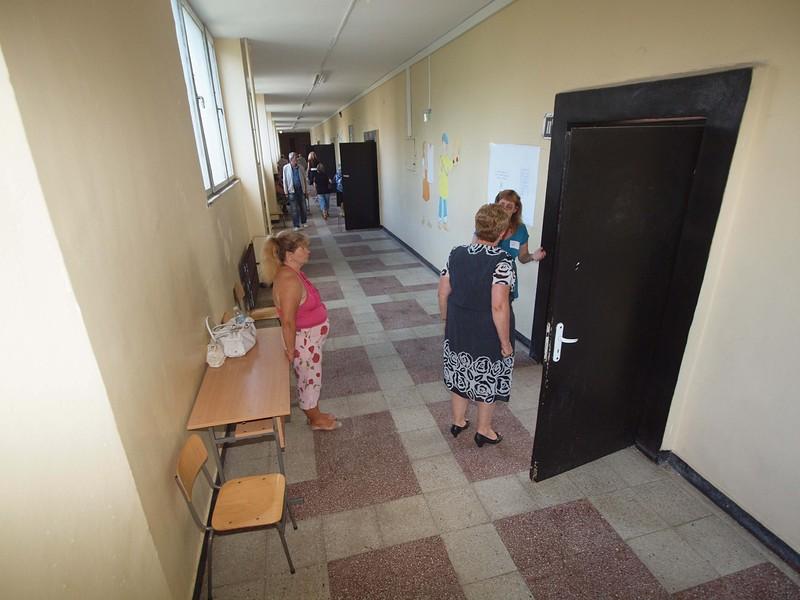 Избирателната активност във Варна продължава да е слаба