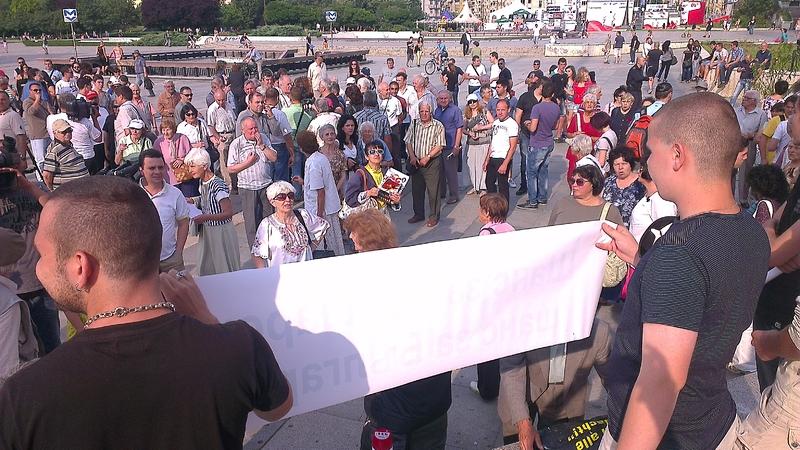 Протест в подкрепа на кабинета за 9-и ден