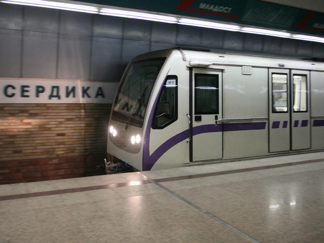 Третият лъч на метро облекчава трафика с 35% 9 Третият лъч на метро облекчава трафика с 35%