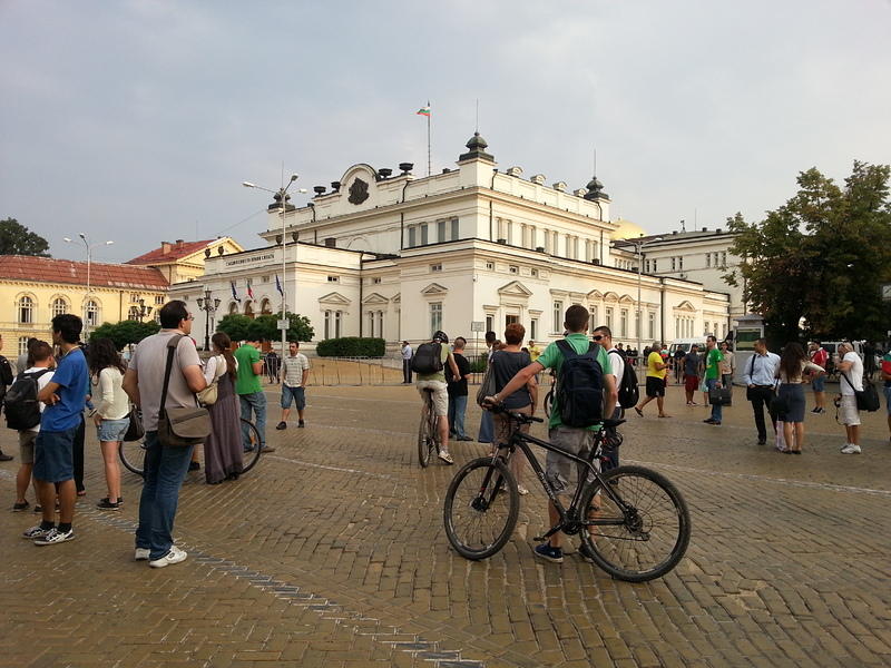 Напрежение между протестиращи и полиция 1 52a49f85b020c
