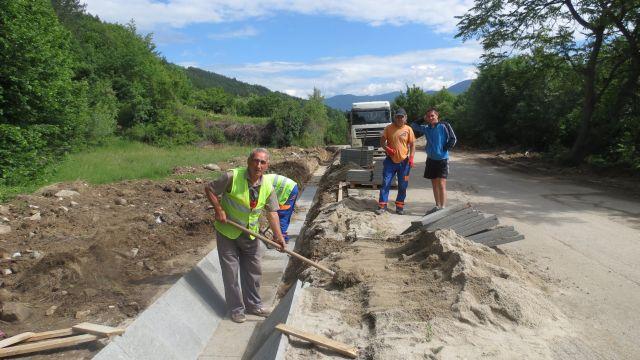 Кметът на Банско откри ремонтирани пътища за 4 млн. лв. 1 52a5689fd41c9