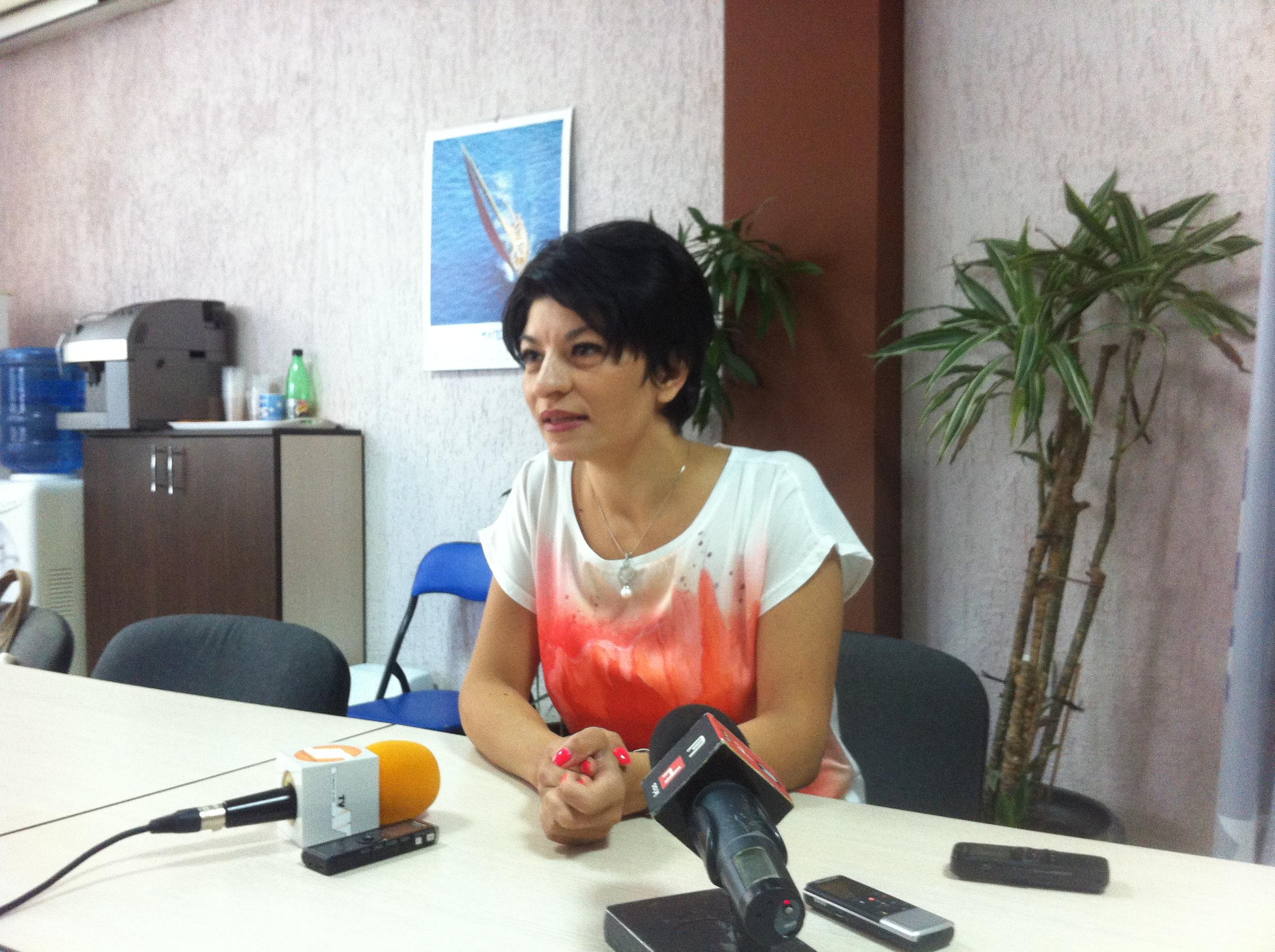 Десислава Атанасова: Не ни трябва спирала от заеми