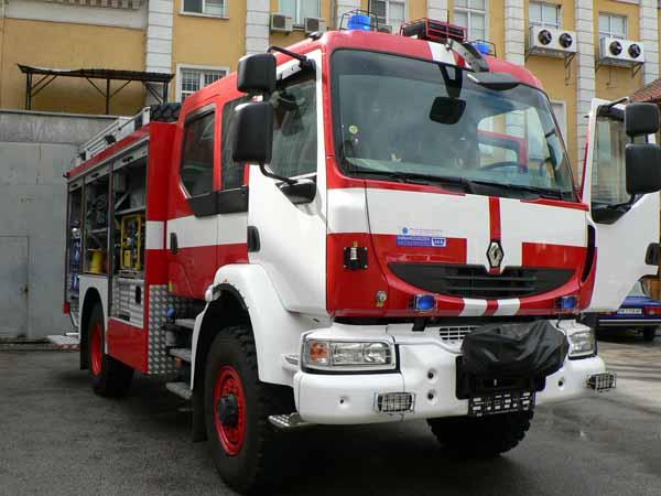 Пожарът край Драгоман се разраства на запад