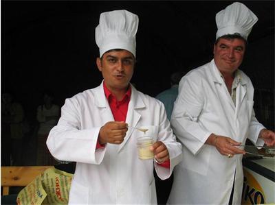 Със специалитет от Цонко Цонев се открива Рибен фест 2013