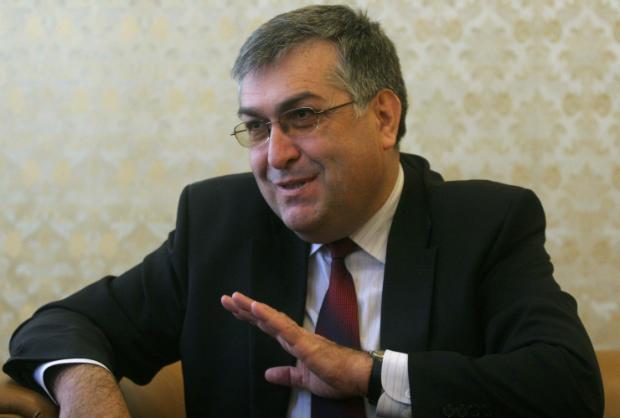 Четирима министри начело с премиера скриха декларациите за конфликт на интереси