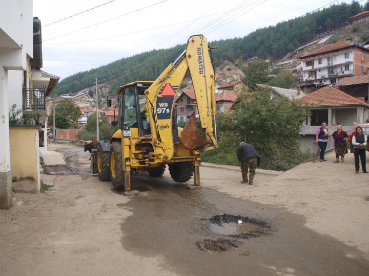 Започна изграждането на нов водопровод в Симитлийско 1 52a5b08e8699f