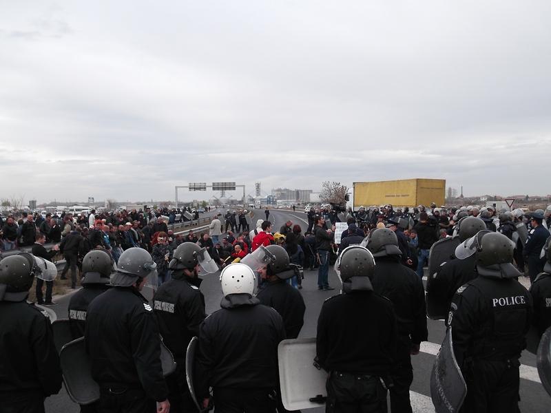 Животновъдите се заканиха да блокират Е-79