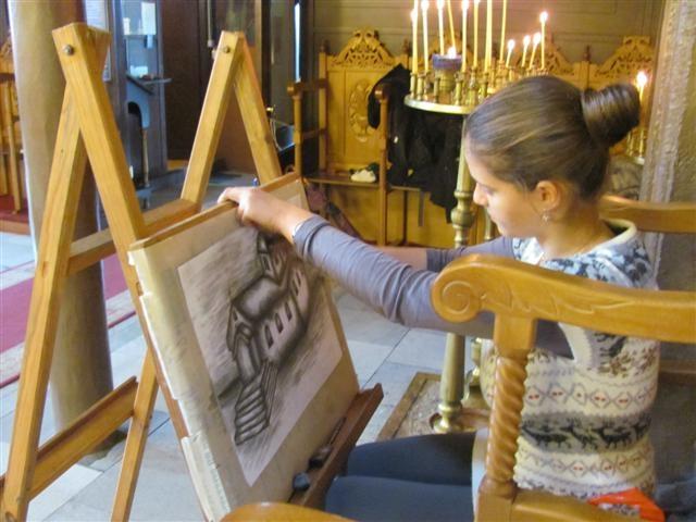 17 деца рисуват в църква на пленер в Панагюрище