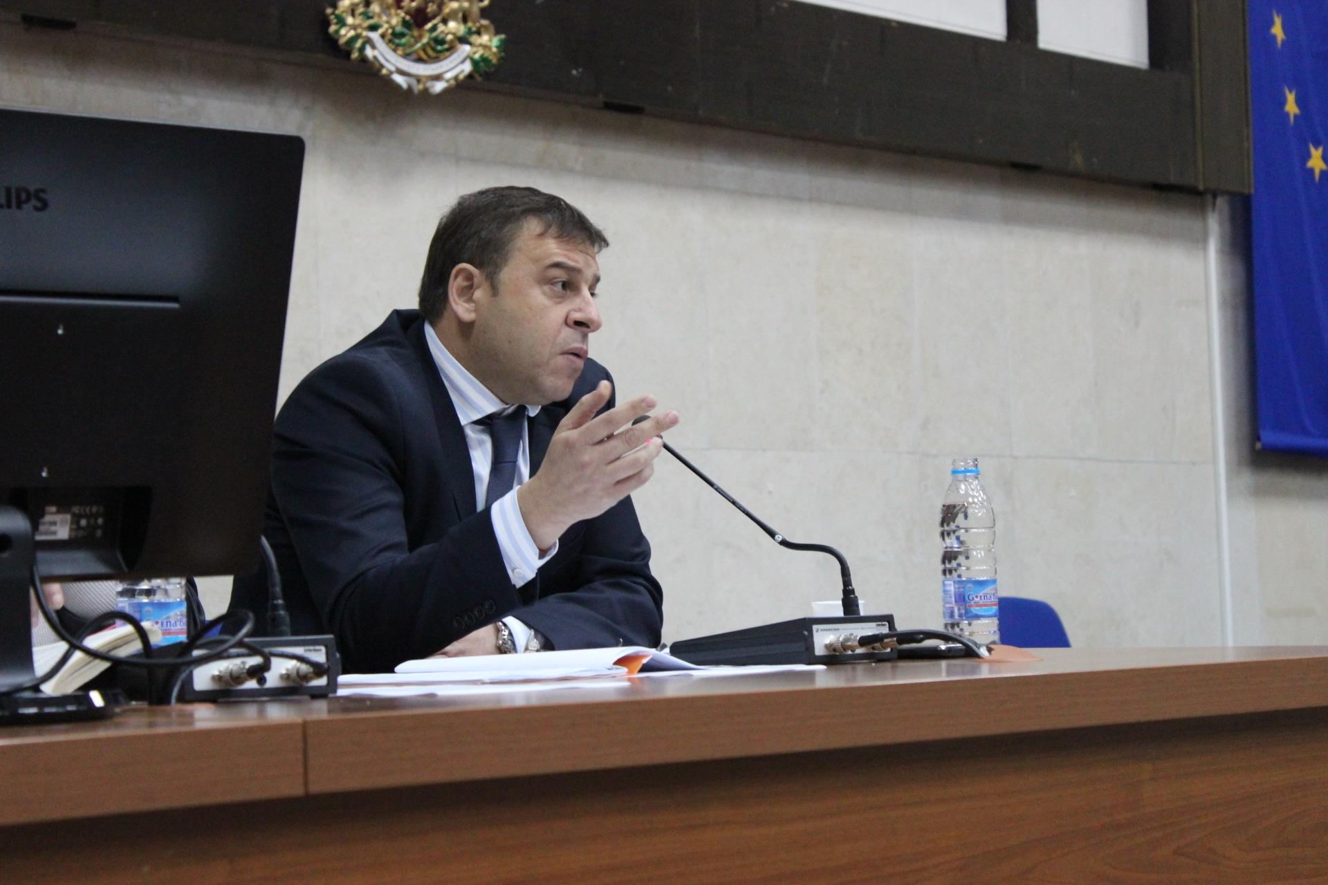 Предлагат трима благоевградчани за почетни граждани