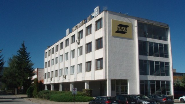 Затвориха проспериращ завод в Ихтиман