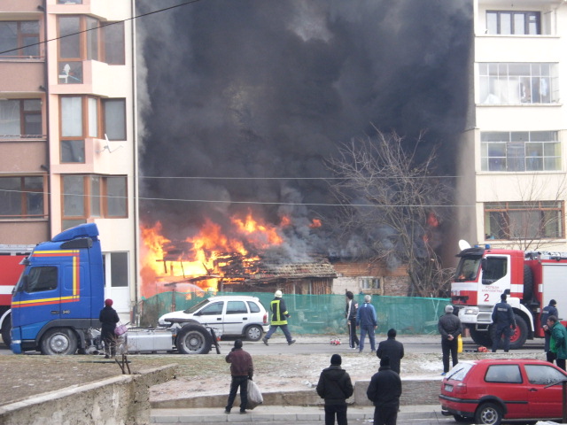 Къща в Благоевград изгоря
