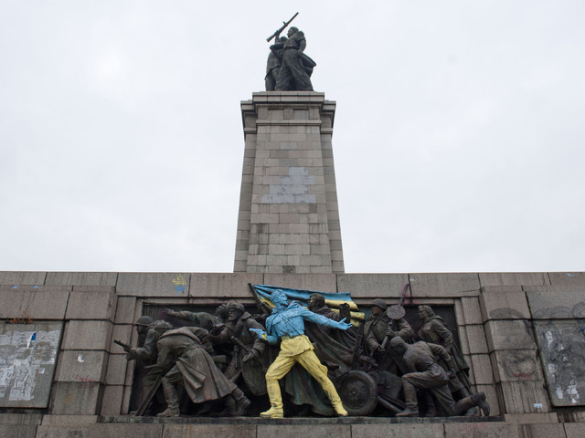 Преименуват паметника на Съветската армия?