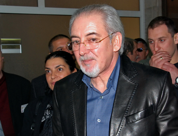 Местан отказа коментар по време на възпоменанията в Могиляне