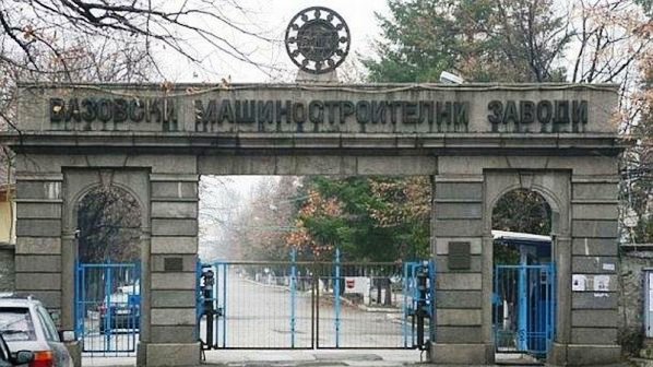 Оглеждат с безпилотни самолети мястото на взрива в Иганово
