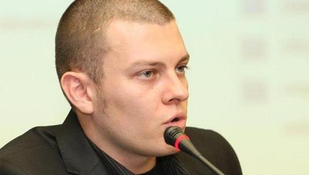 Където заплатите бързат, наетите намаляват