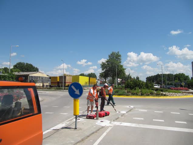Обновиха хоризонталната маркировка на улиците в Свиленград