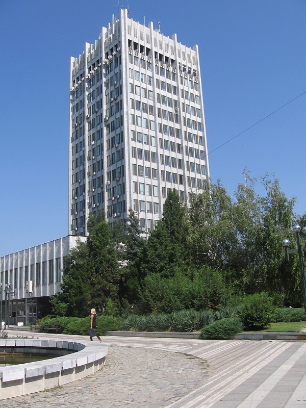 Обищната и РЗИ проверяват гаражната траурна агенция във Видин