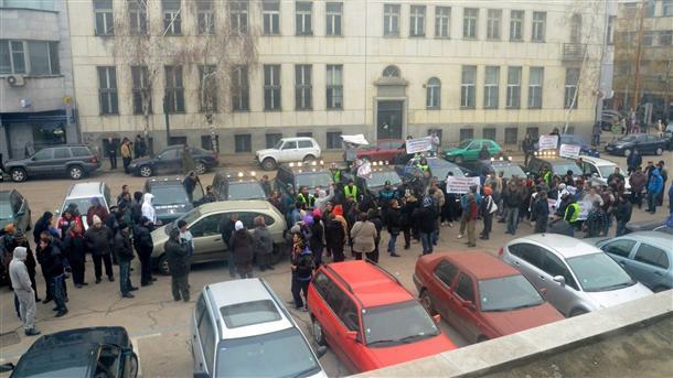 Жителите на Сланотрън са готови да затворят Дунав мост 2