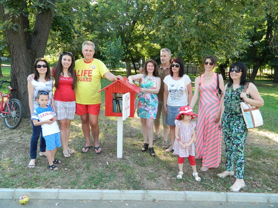 Приказна къщичка в Харманли предлага книги за всички 9 Приказна къщичка в Харманли предлага книги за всички