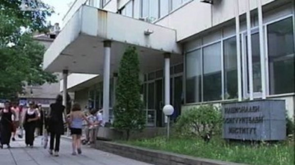 Нова електронна услуга на НОИ изчислява майчинските