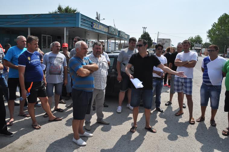 Движението при Капитан Андреево остава блокирано безсрочно 1 53c3fad301e3e