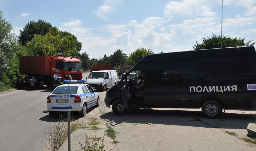Фирмите за скрап отстъпиха, блокадата падна