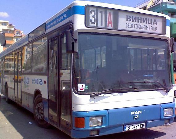 Строителство по канализация затвори пътя  Варна-“Виница”