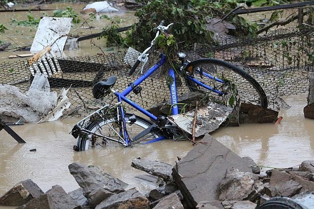Над 100 къщи остават под вода в Мизия