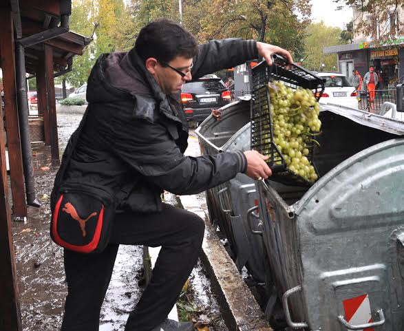 Развалена продукция причини наводнението в Хасково 9 Развалена продукция причини наводнението в Хасково
