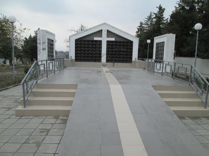 Мемориал-костница откриха на Задушница в Павликени