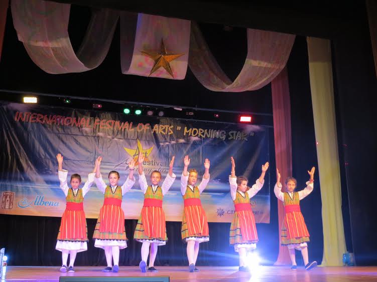 Танцьори в спор за купата на Банско 1 546df03a431f4