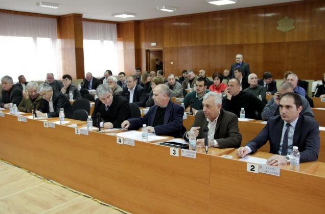 Неразбирателство бави откриването на медицински колеж в Шумен