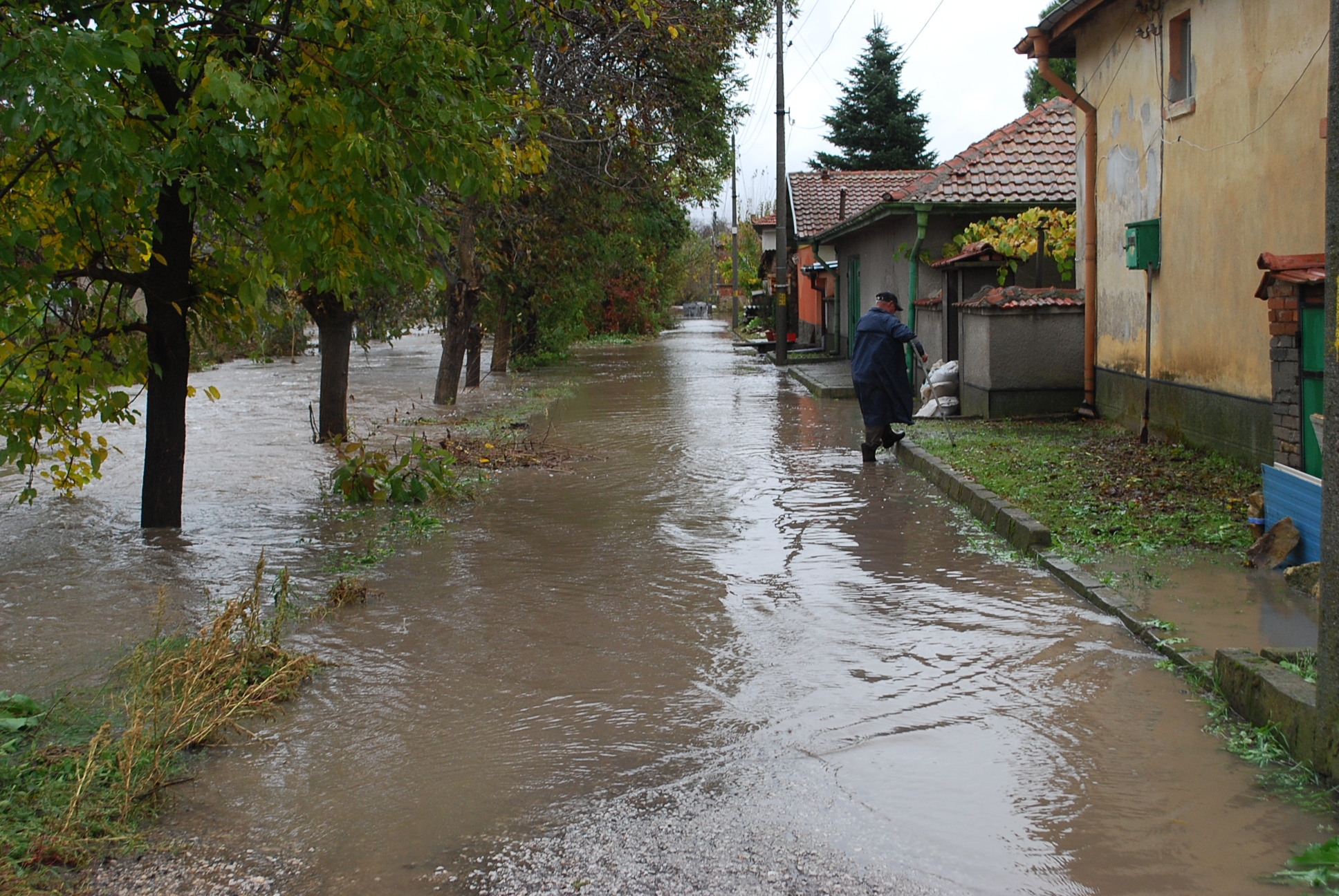 Проливният дъжд подкопа и събори мост при село Малко Брягово 1 5480329ddeab2
