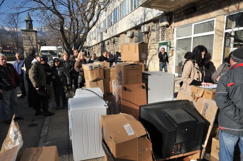 Българската църква в Хамбург дари домашна техника на пострадали от Берковица