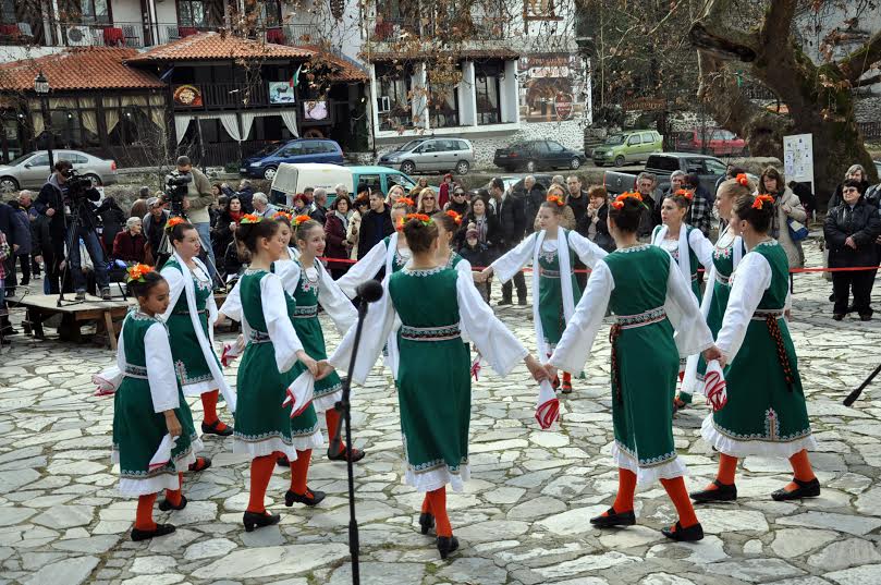 Безплатно вино за нашенци и чужденци на фестивал в Мелник