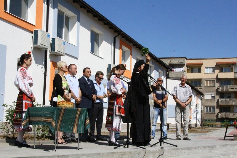 Във Видин откриха жилища за 280 социално слаби граждани 10 Във Видин откриха жилища за 280 социално слаби граждани