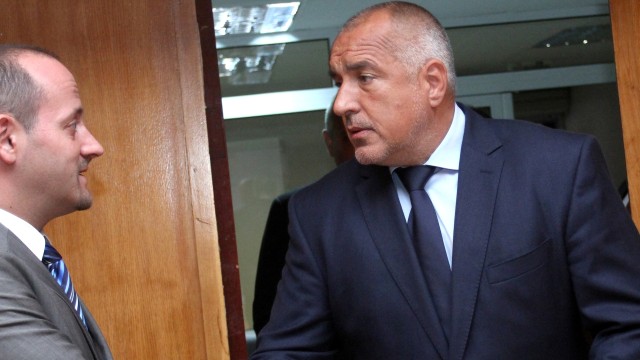 Партиите трябва да са по-смирени, призова Борисов