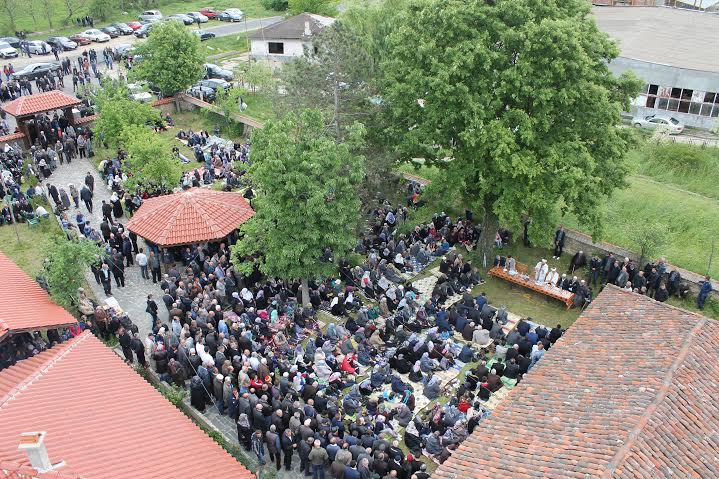Над 3 000 души на мевлид в Дървената джамия