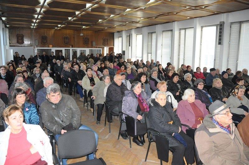 30 000 видинчани са заплашени от катаракта