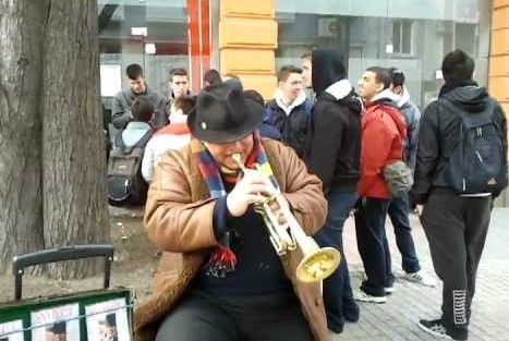 Уличните музиканти на главната в Пловдив само с диплома