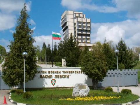 Студент от НВУ спечели академична награда 3 000 евро 9 Студент от НВУ спечели академична награда 3 000 евро